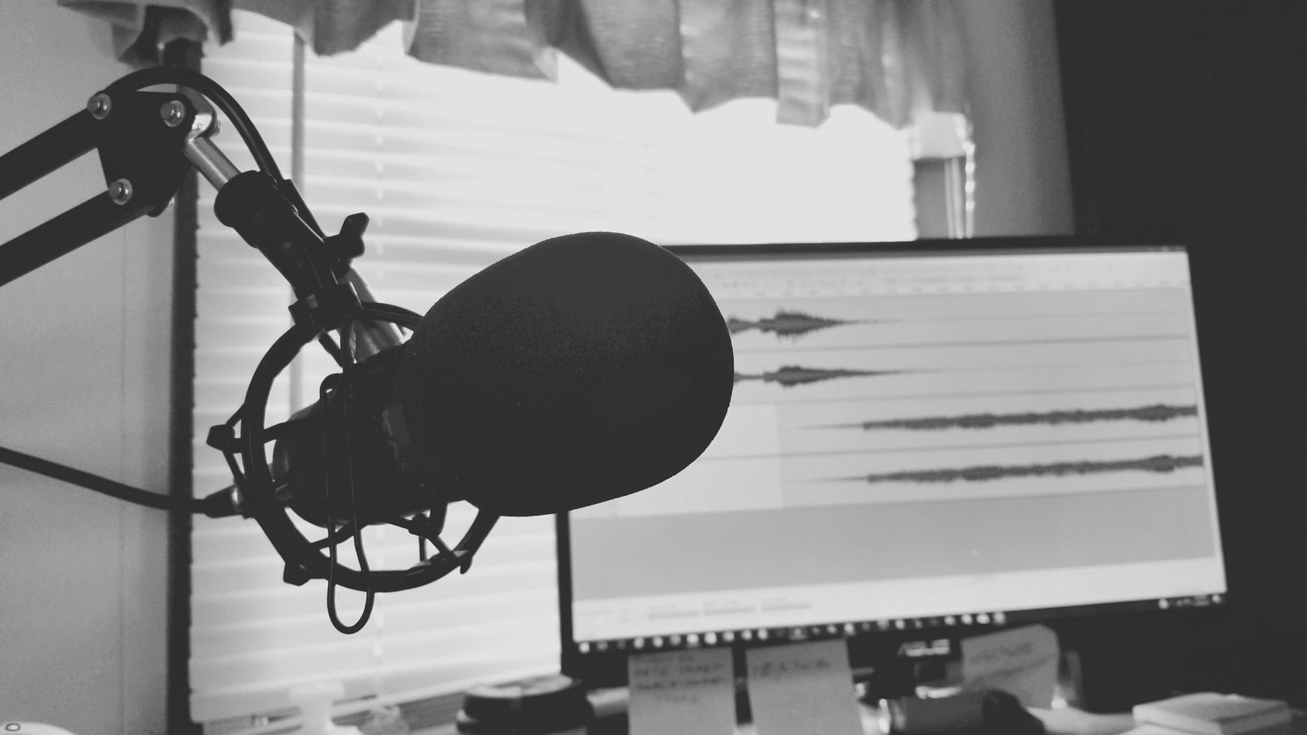 What Every Podcaster Should Know About Interviews