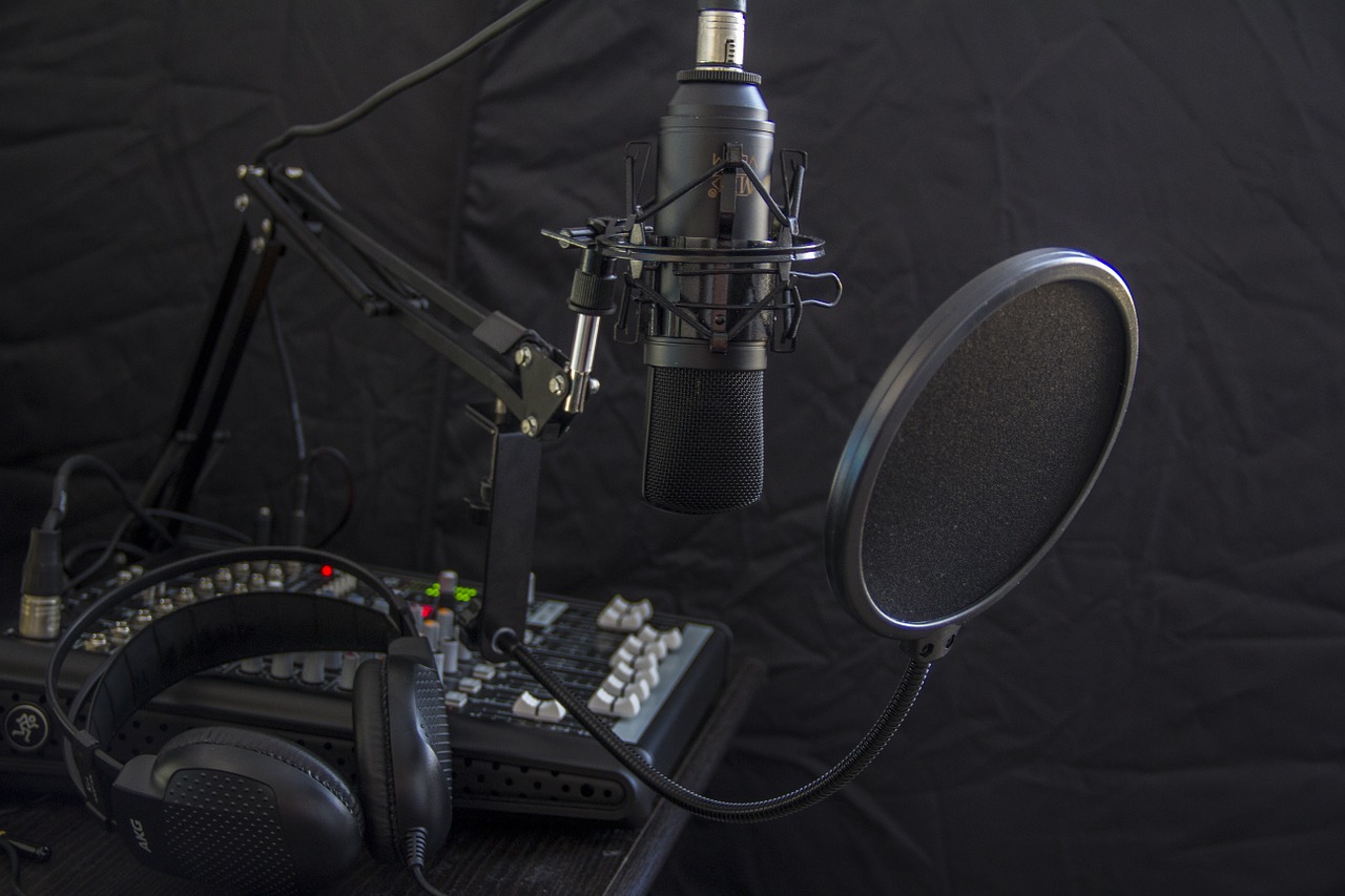 A Guide To Conducting a Great Podcast Interview